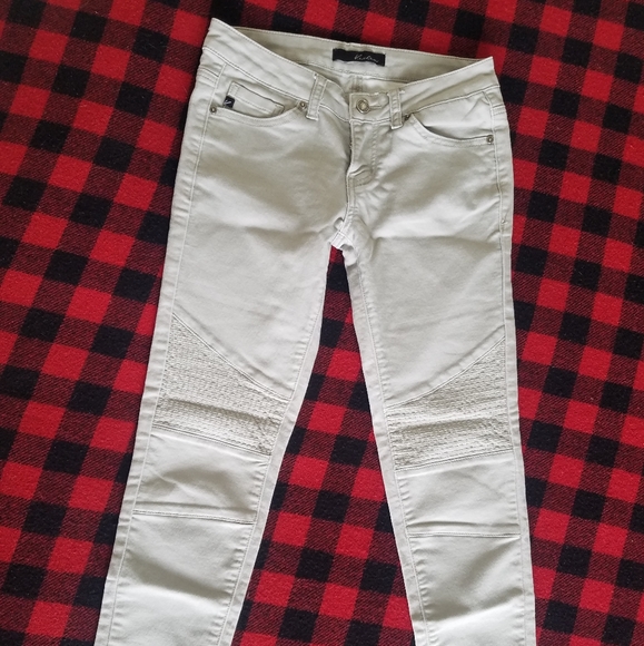 KanCan Jeans - Picture 3 of 12